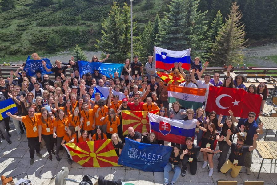 ddd5dd66-4ceb-423e-8275-6a1164a30351